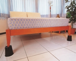 Podkładki przedłużające nogi łóżka lub krzesła