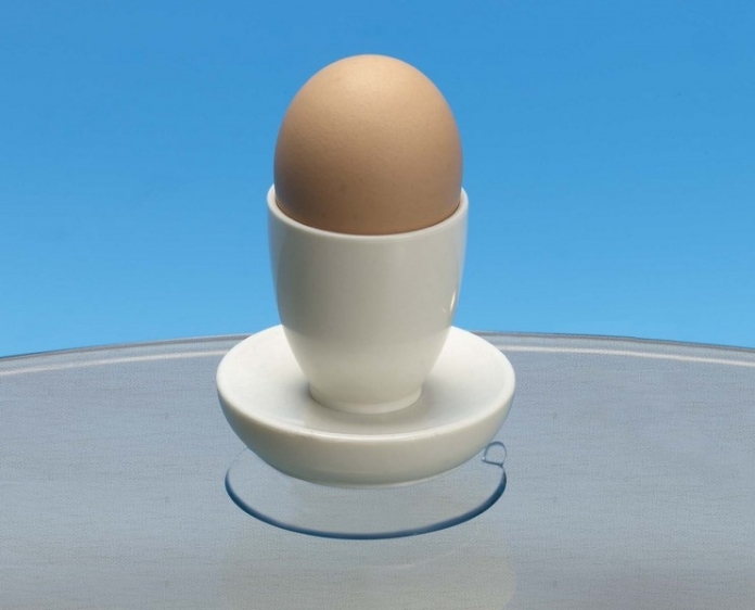 Kieliszek do jajka z przyssawką